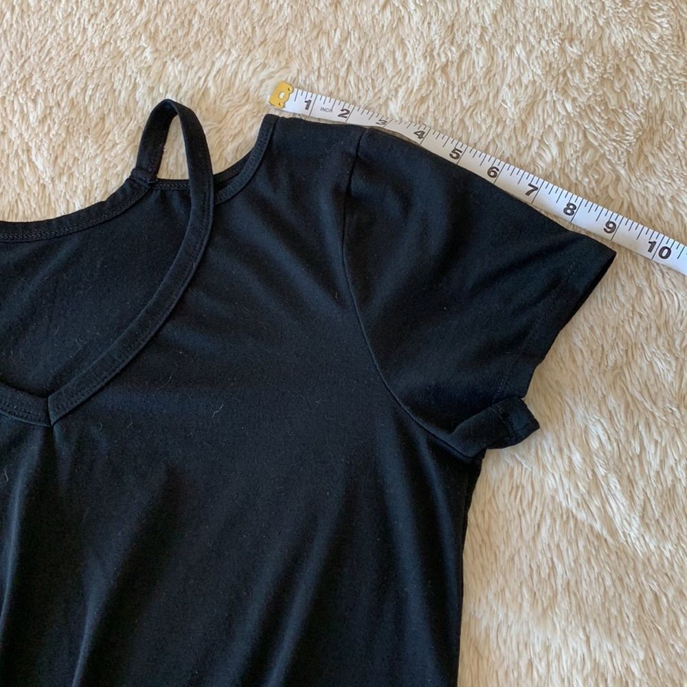 Black cold shoulder T shirt dress - Picture 16 of 16